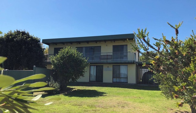 Oli's @ 57 Lakeside Drive, Mallacoota