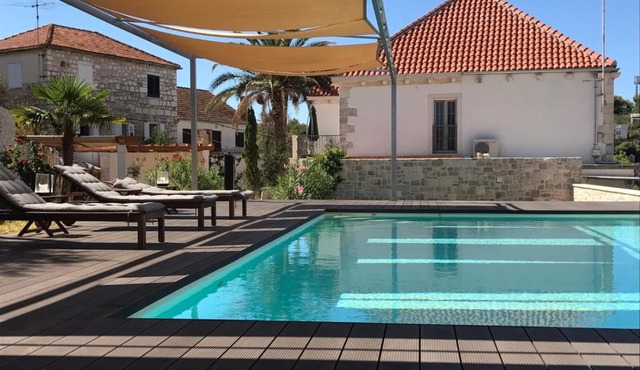 Olife Villa Milna