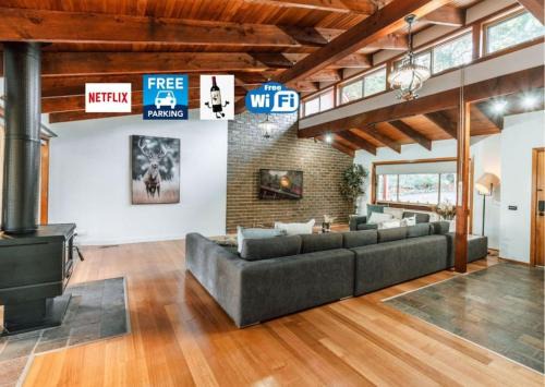 Olinda Nature Retreat 4 Bed 3Bth House Fire, Bath