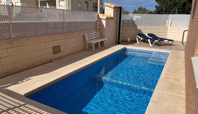 OLIVA HOLIDAYS 2