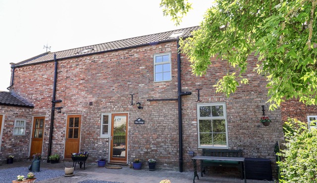 OLIVE COTTAGE, with a garden in York