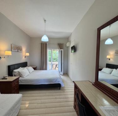 Olive Garden Studios & Apartments