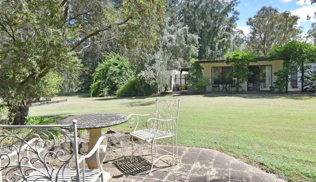 Olive Grove 1 Studio with share pool in Central Vineyards