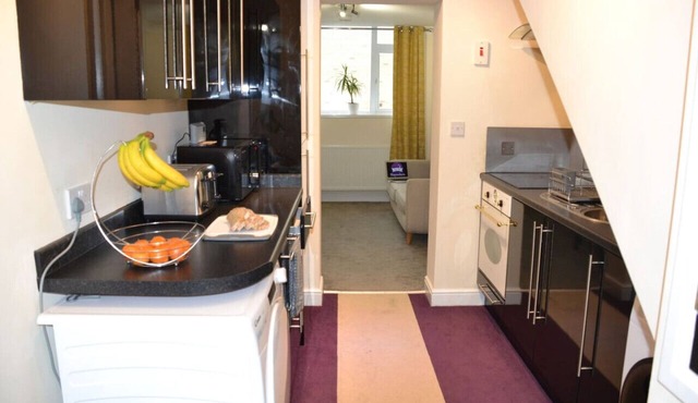 Olive Tree 2 bed Apartment - Stayseekers