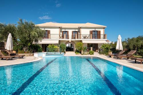 Olive Tree Villas - 400m from the beach, by ZanteWize