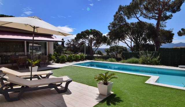 Olivera CostaBravaSi - Pool, A/C, BBQ, views