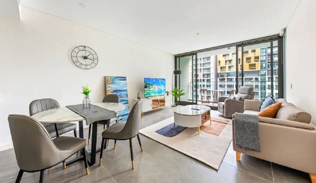 Olympic Park 1 Bed Apt | MHS