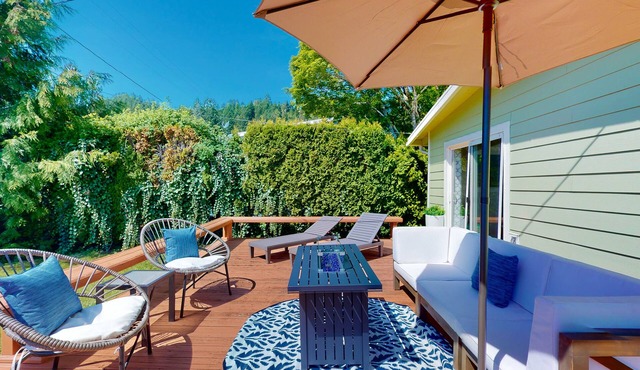 Olympic Peninsula home with private patio, deck, & W/D