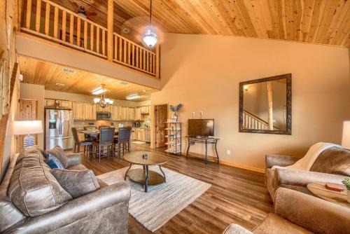 OM A13 Gruene Grove Bungalow at Old Mills Resort