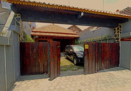 Omah Adem Homestay