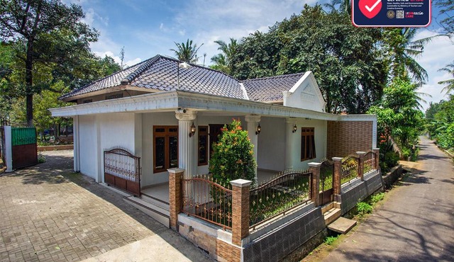 Omah Etam Villa