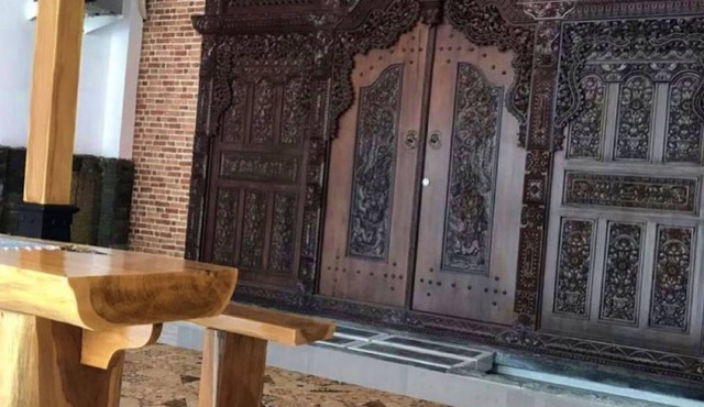 Omah Joglo Pulau Merah