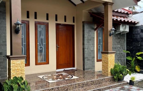 Omah Pikatan Homestay