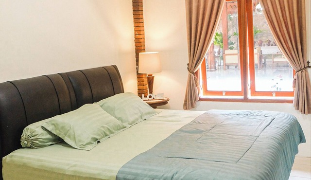 Omah Ralin Family Homestay with Spacious Joglo House