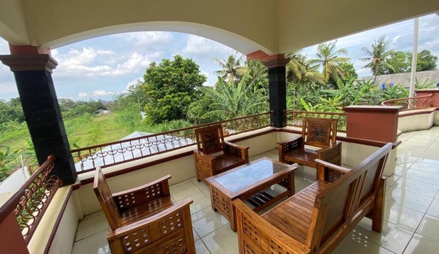 Omah Sawah Homestay