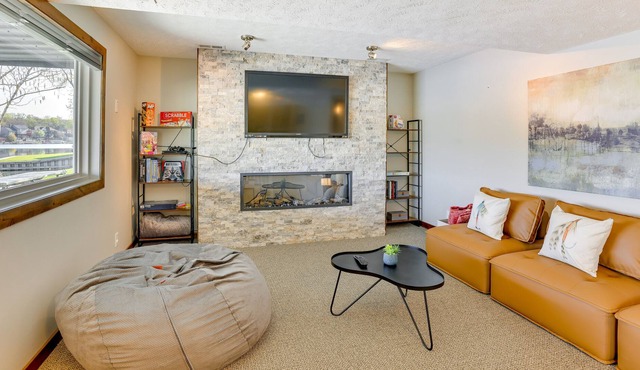 Omaha Area Vacation Rental Home w/ Private Beach