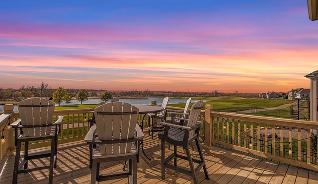Omaha - Arnold Palmer Golf Course, on the Lakes at 15