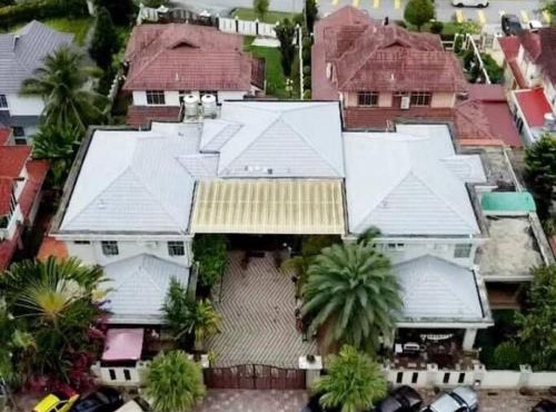 Omar Little Palace - 10 Bedroom Homestay Seremban