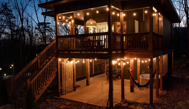 On 10 acres of scenic retreat