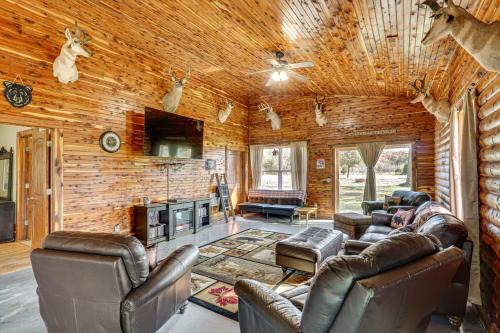 On 17 Acres! Countryside Retreat in Louisburg