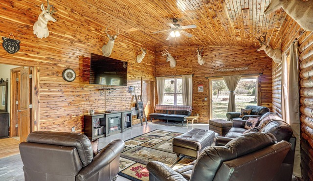 On 17 Acres! Countryside Retreat in Louisburg