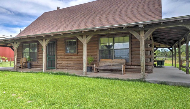 On Farm: Rustic Carmine Log Cabin w/Porch!
