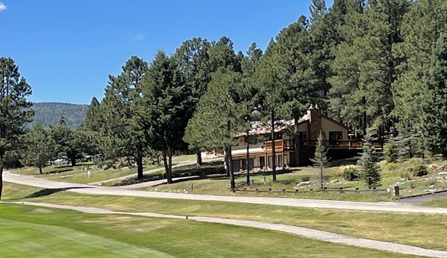 On Golf Course, 4 Bedrooms, 3 bathrooms, Sleeps 10