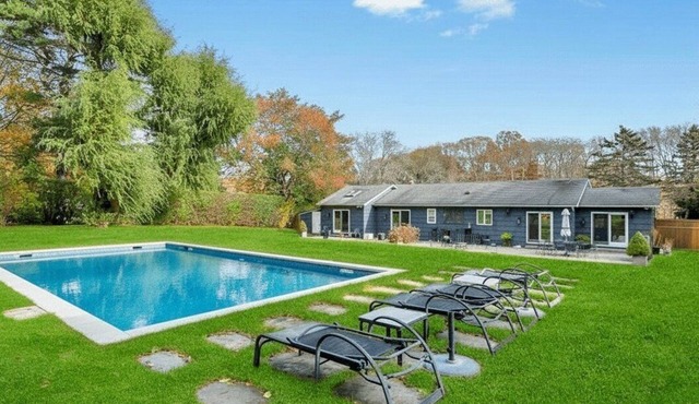 On Half Acre, Between Three Popular Golf Courses