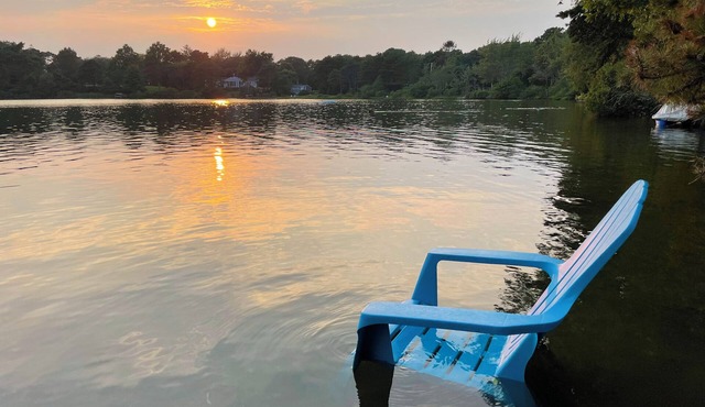 On Kelley’s Pond Swim Kayak from Backyard 3min to Beach