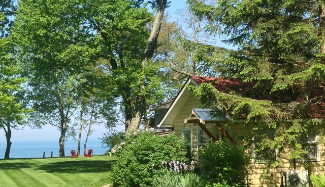 On Lake Michigan, Bright,Light & Airy Summer Haven, Gorgeous Views,Sand Beach