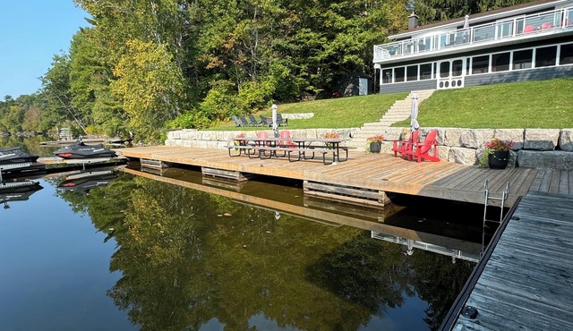 On Lake of Bays! Walking distance to the Dorset look out tower and town.