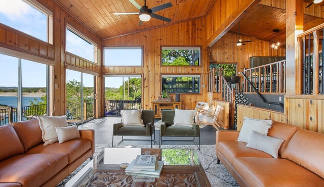 On Lake Travis Sleeps 12-16