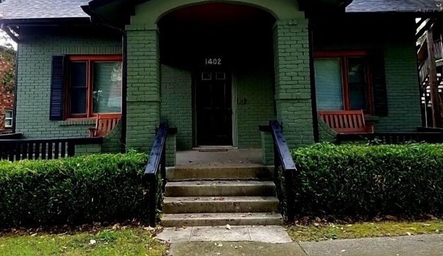 On Music Row, A Mile from Downtown, Close to Belmont and Vanderbilt and Everything Else!