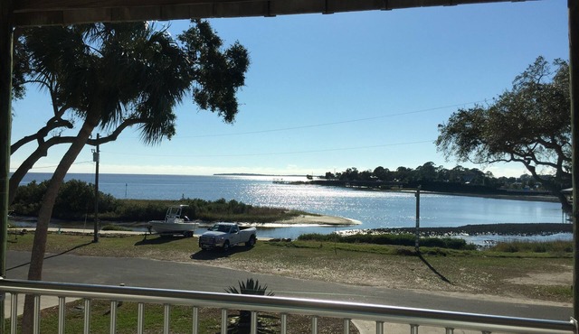 On Open Gulf, luxury home on safe private road, large dock/deck, gourmet kitchen