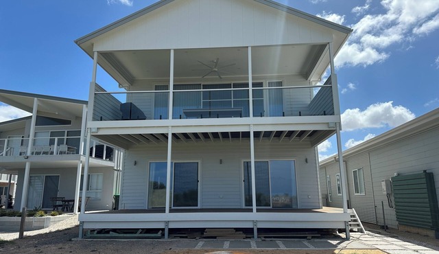 On Point- 5 bedroom modern beachfront holiday home - Off peak special!