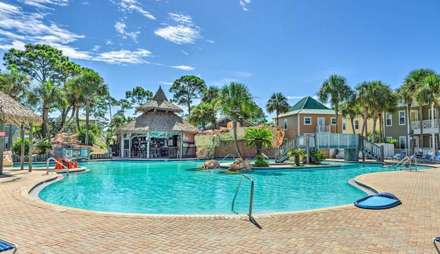 On-Site Beach Bar: Sunny Perdido Key Cottage!