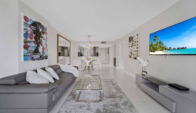 On-site Dining | 400 Mbps WiFi | StayCozy