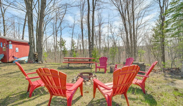 On-Site Hiking: Family Escape in Northern Michigan