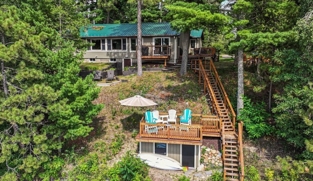 On Site Pontoon| Swim| Fish| Kayaks| Firepit