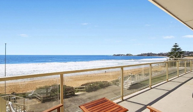 ON THE BEACH #13| Beachfront, Ocean Views | Accom Holidays