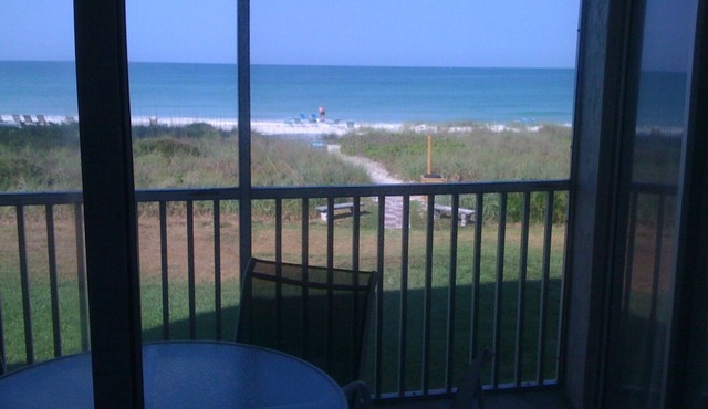 ON the Beach, 2nd Floor, Elevator, Heated swimming pool and Spa, Freshly painted