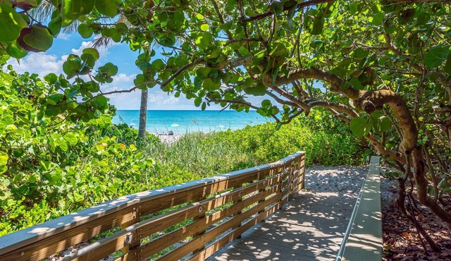 ON The Beach Juno! 3-*Top Rated Villa!*