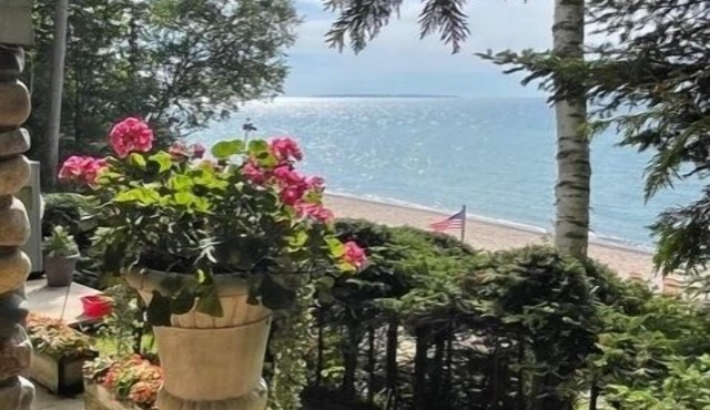 On the Beach right in the heart of Leland!