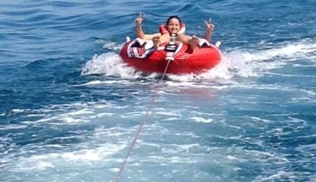 On the front line facing the sea, 7 km beach. and less than 1 km from the golf course