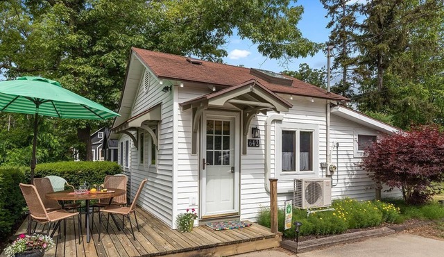 On the Hill - One Bedroom Villa, Sleeps 2