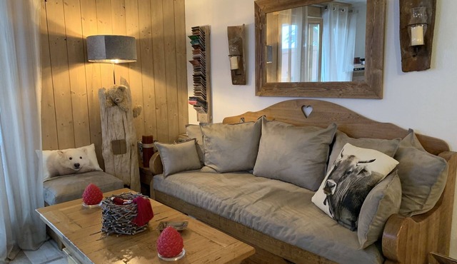 On the outskirts of Megève, 2 1/2 rooms 45M2, sleeps 4 with garden/terrace
