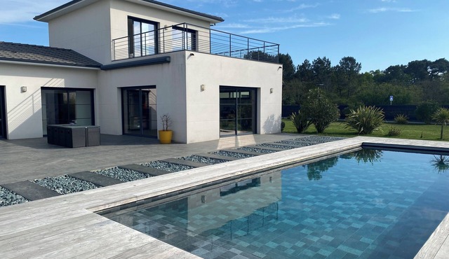 On the road to the castles