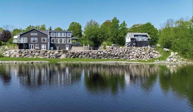 On the Rocks Gagetown NB "The Chalet Experience" 3 Waterfront Vacation Rentals