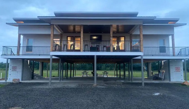 ON THE ROCKS is the place to be! A new spacious cabin & fully stocked!