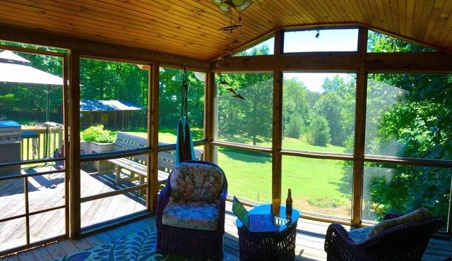 On the Rocks - private retreat in the mountains of Lake Lure